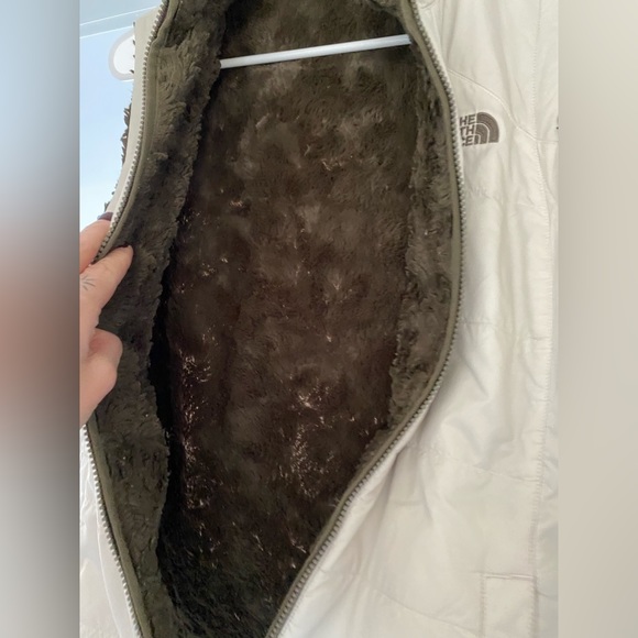 COPY - The North Face Vests. - Picture 5 of 5